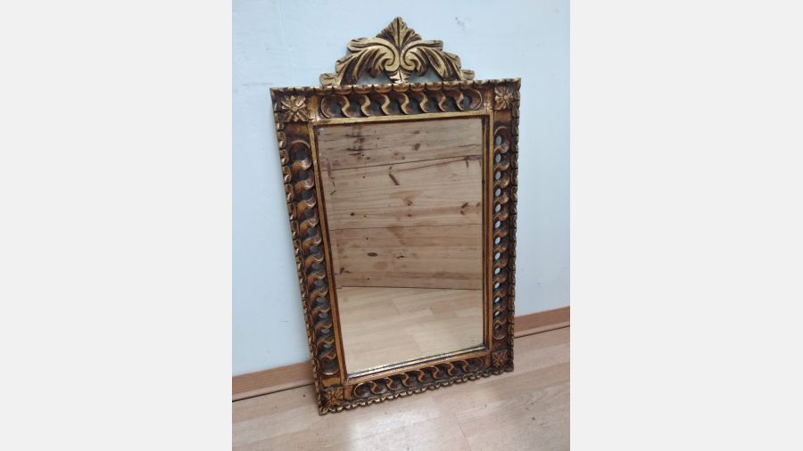 Espelho em talha dourada madeira entalhada
