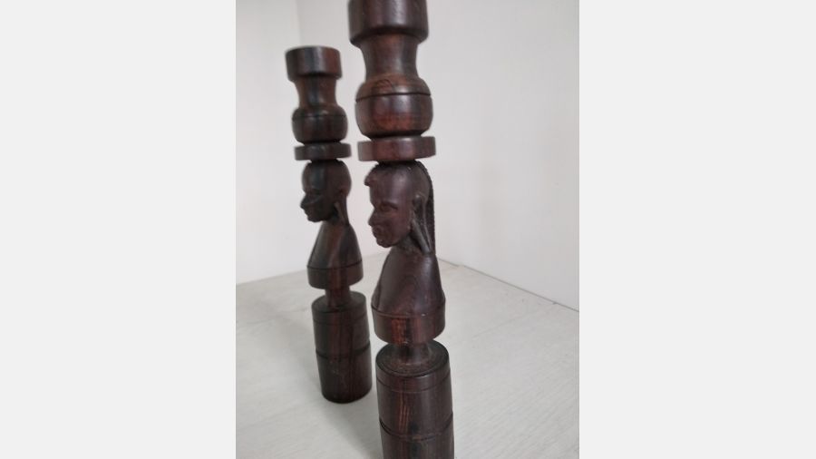Conjunto de Castiçais de madeira em madeira de Pau Preto Africa